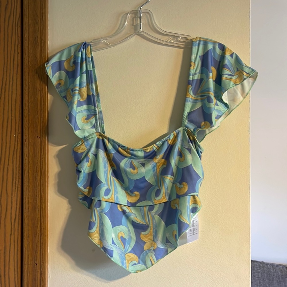 NWT Urban Outfitters Crop Top